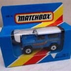 Matchbox 1/64 MB16 Land Rover 90 Blue & White