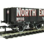 Bachmann Branchline 37-085A 7 Plank wagon North End No.110