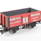 Hornby R6497 7 Plank Wagon , "Norths Navigation Collieries"