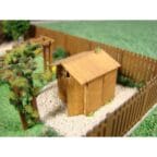 Railway Miniatures RMHO005 HO Gauge Garden Shed