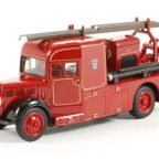 Oxford Diecast 76BHF002 London Fire Brigade , Bedford WLG Heavy Unit Damaged Box