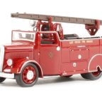 Oxford Diecast 76DLA4001 East Sussex Dennis Light "New World"