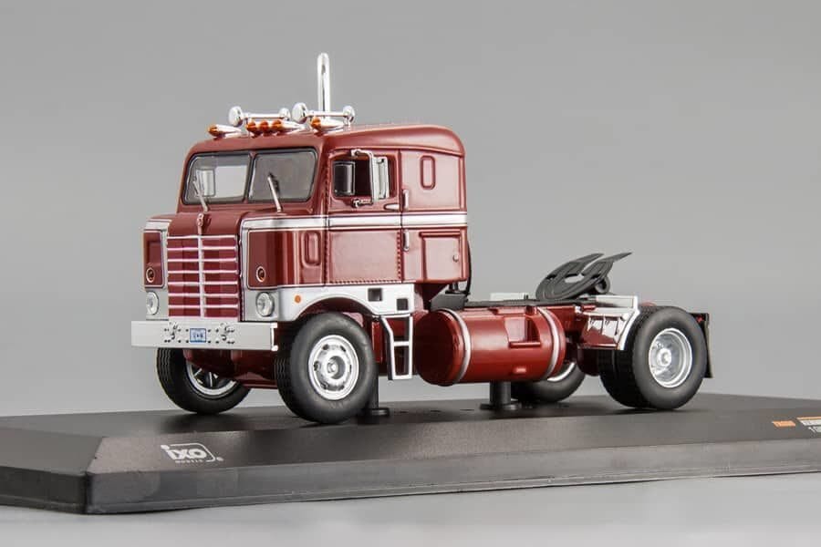 IXO TR008 1/43 Kenworth Bullnose 1950