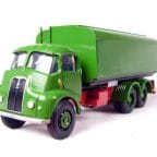 Base Toys TT-X7 1/76 Thorneycroft 6-wheel tanker in green