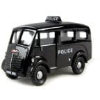 Classix EM76616 Austin 101 Estate Police