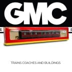 Hornby R4055B OO Gauge BR Composite Coach