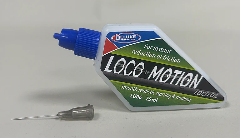 Deluxe Materials LU06 25ml Loco Motion Loco Oil - Image 3
